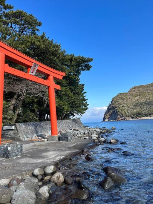 御浜岬の至福を一身に味わう 一軒家貸切宿で贅沢なバーベキューを楽しみながら夕陽に染まる戸田湾の美しさを満喫 Numazu Exterior foto